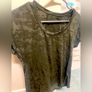 Lululemon shirt